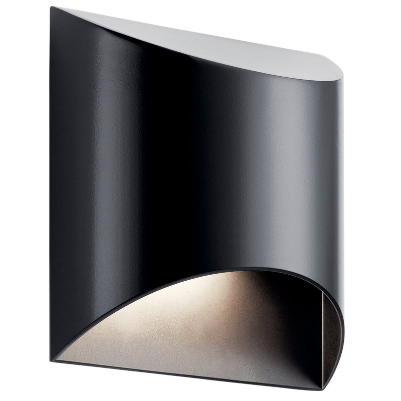 Wesley LED Outdoor Wall Sconce in Black