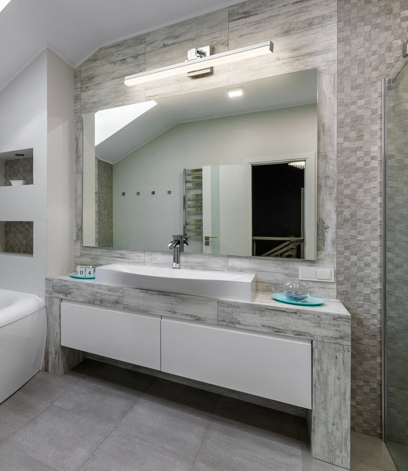 Liam 1 Light 32" Vanity in Chrome in a room setting