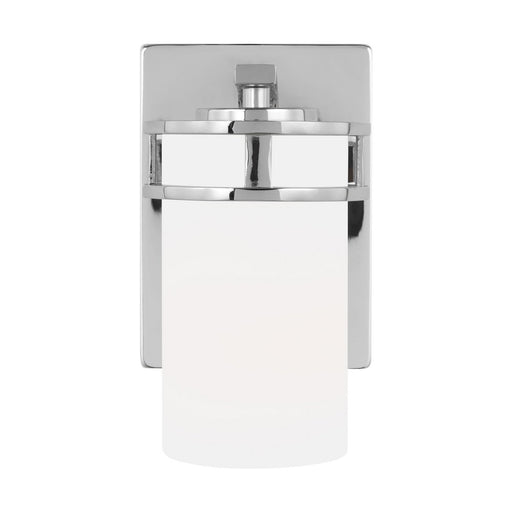 Robie Bath Sconce in Chrome