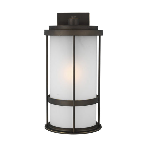 Wilburn Large Outdoor Wall Lantern 8790901 in Antique Bronze
