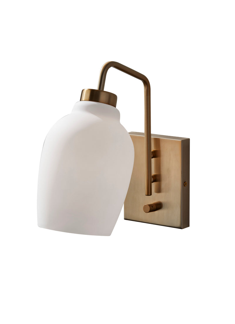 Clara Wall Lamp in Antique Brass