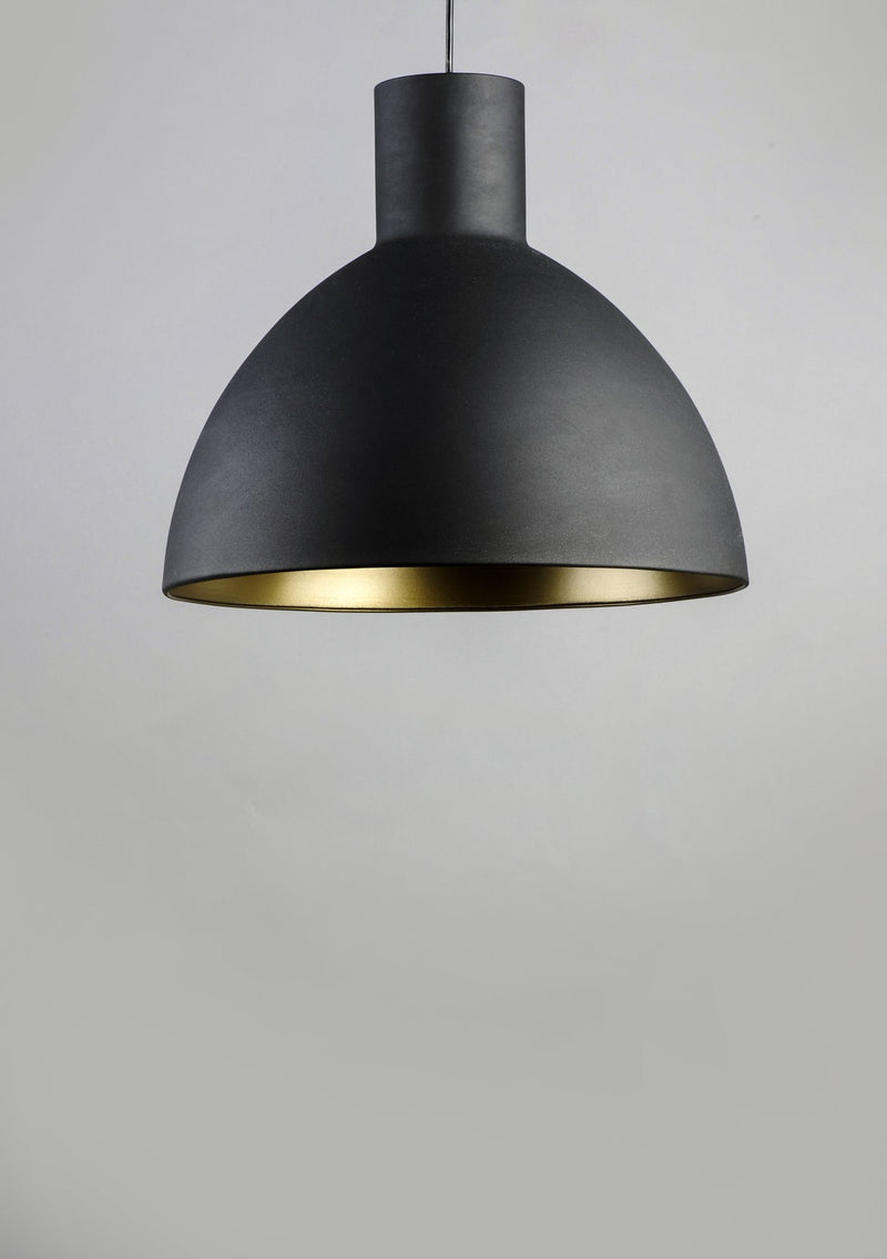 Cora 13.75" Pendant in Black / Gold