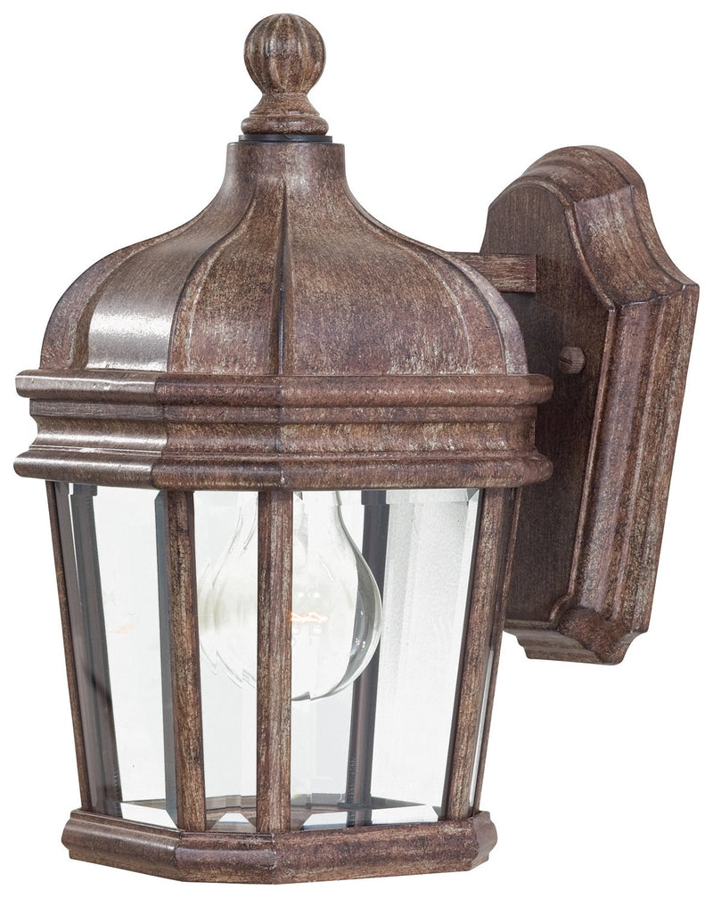 Harrison Outdoor Wall Lantern in Vintage Rust