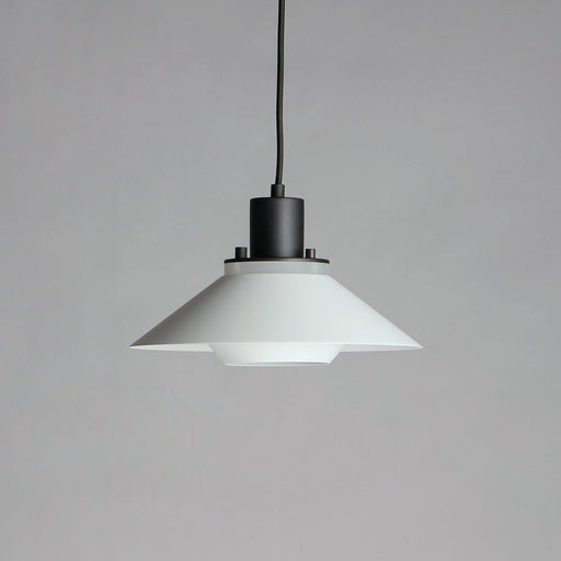 Oslo 11.75" Small Pendant in Black / White