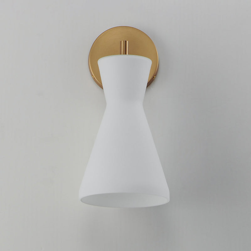 Sinch Wall Sconce in Natural Aged Brass
