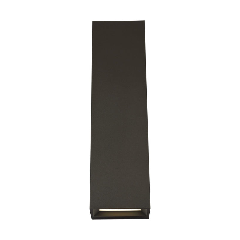 Pitch 19 Outdoor Wall Sconce in Bronze