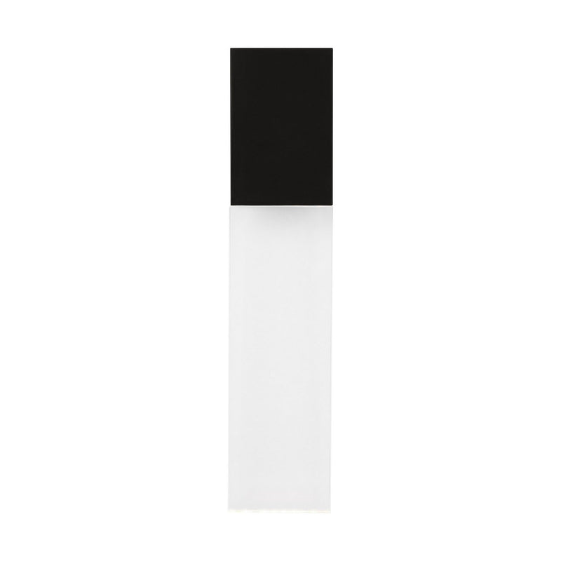 Kulma Large Outdoor Wall Sconce in Black