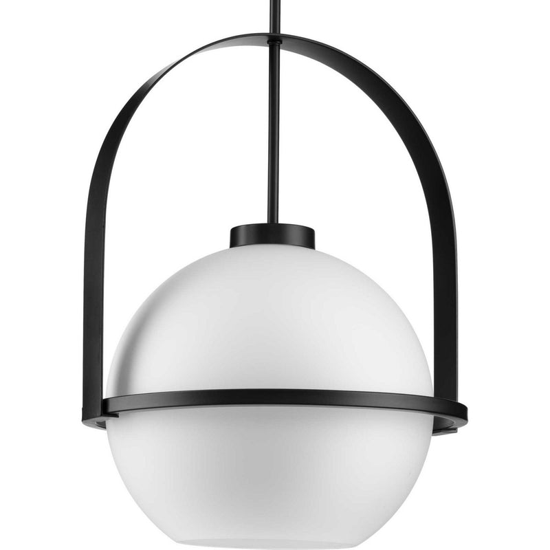 Delayne Pendant in Matte Black