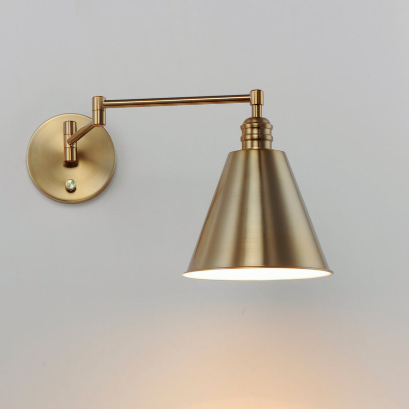 Library 1 Light Wall Sconce in Heritage