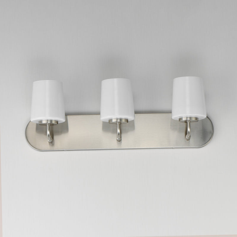 Durham 3 Light Strip Bath Vanity in Satin Nickel