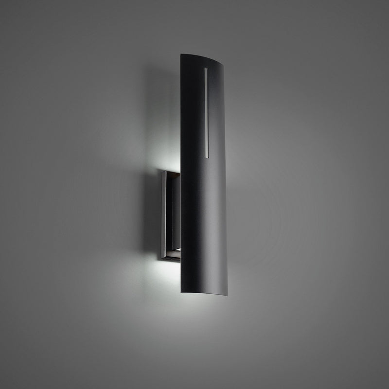 Aegis 2-Light Outdoor Wall Sconce in 3500K