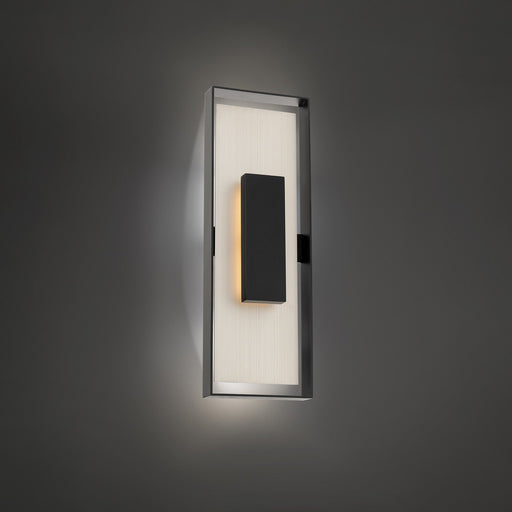 Boxie 22" Outdoor Wall Sconce in Black/brushed Nickel