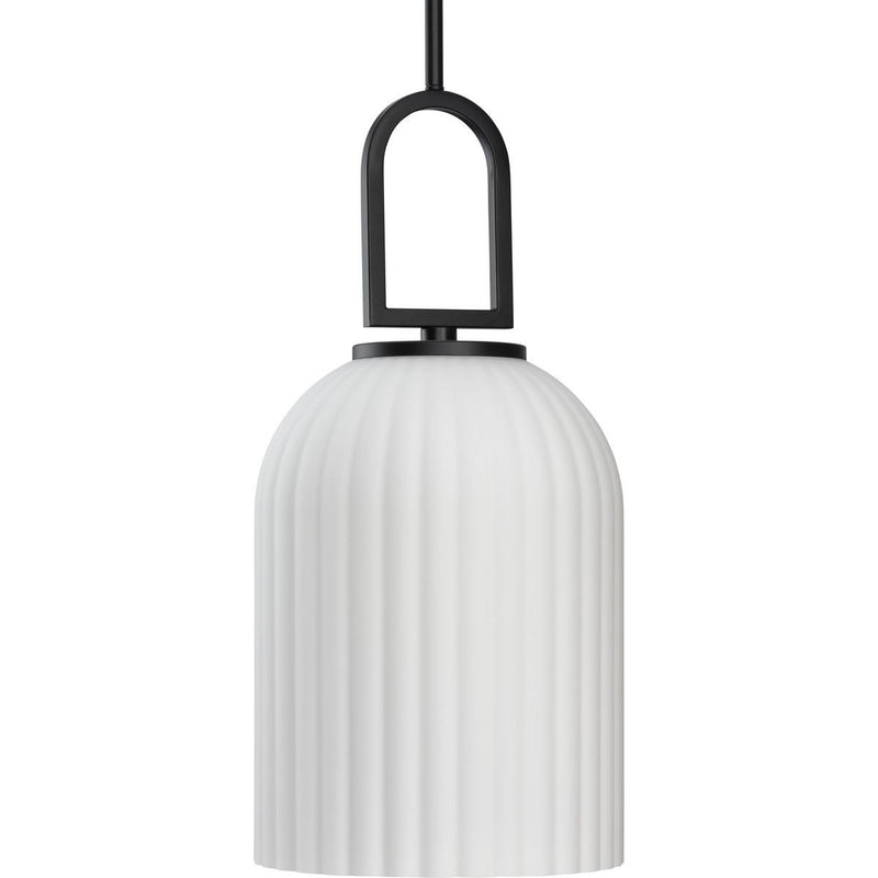 Stanza Pendant in Matte Black