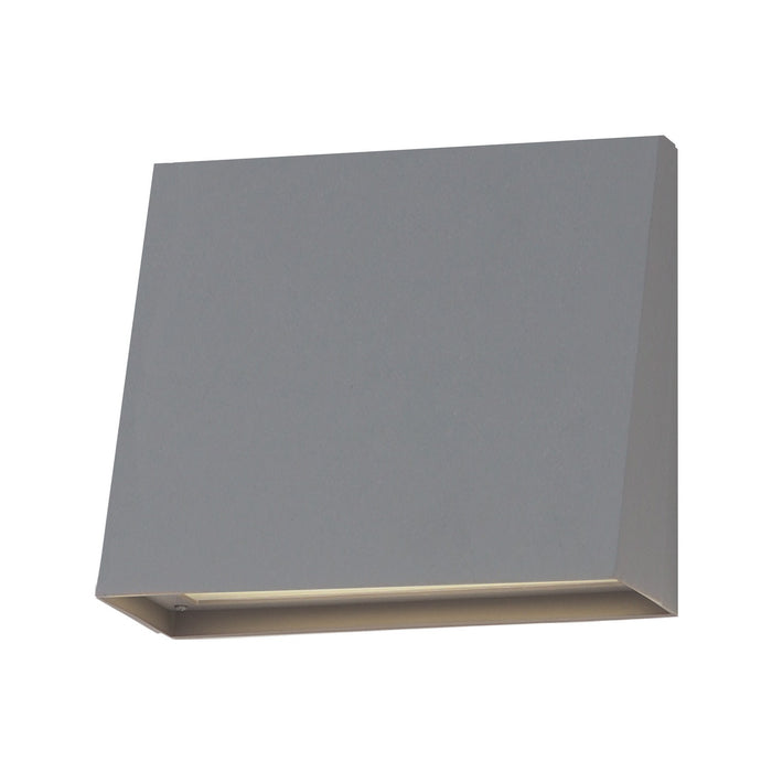 Pathfinder LED Outdoor Wall Sconce in Silver