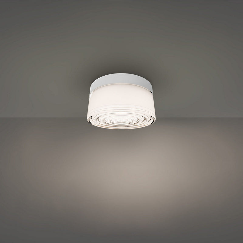 Tuck Outdoor Flush Mount in White
