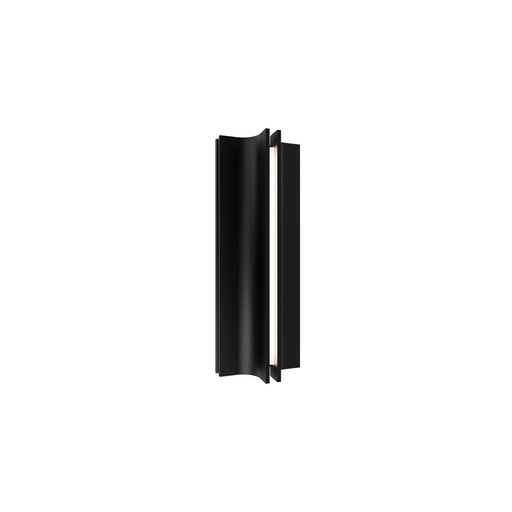 Strait Outdoor Wall Sconce in 2700K