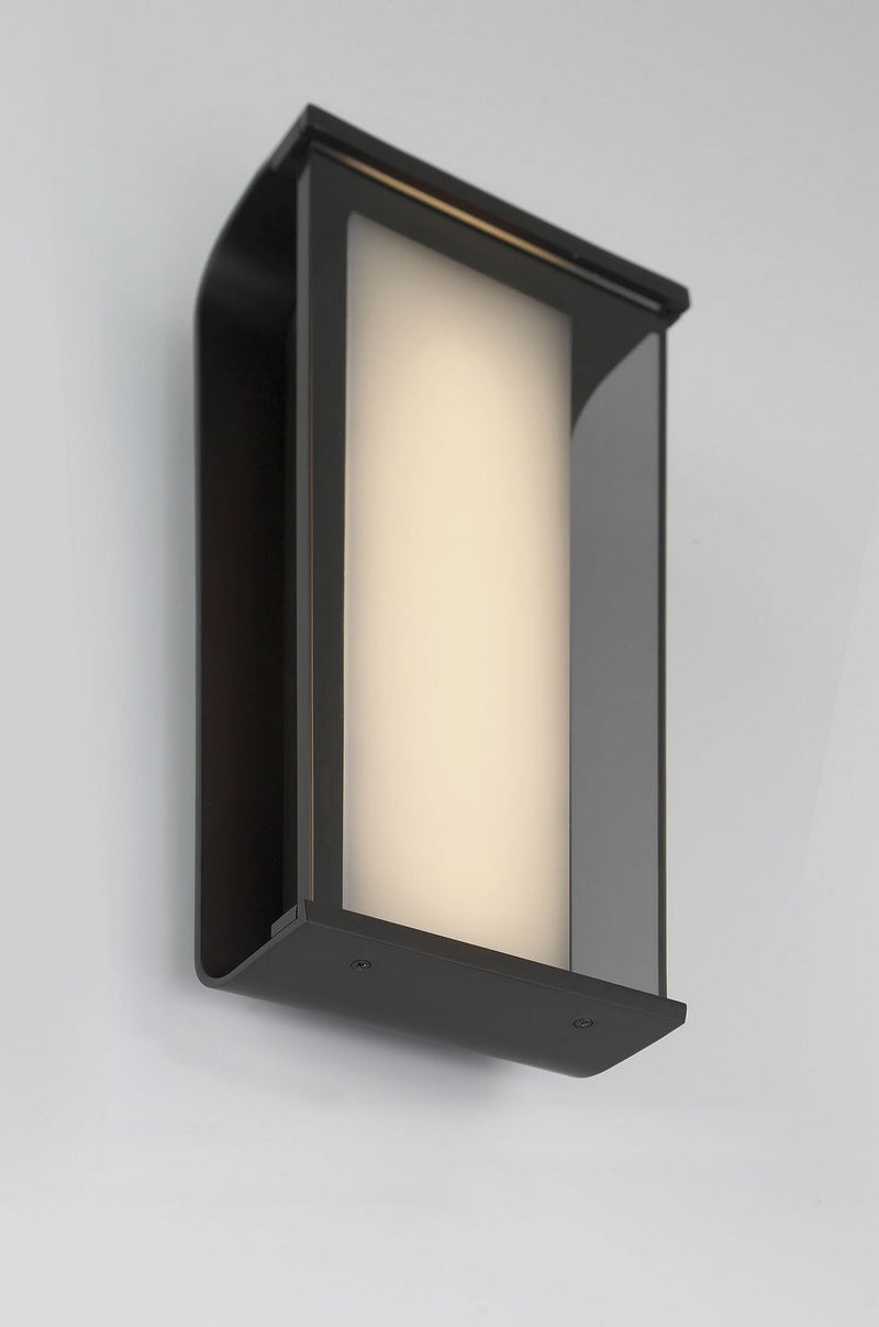 Dulton 14" Outdoor Wall Light in Matte Black