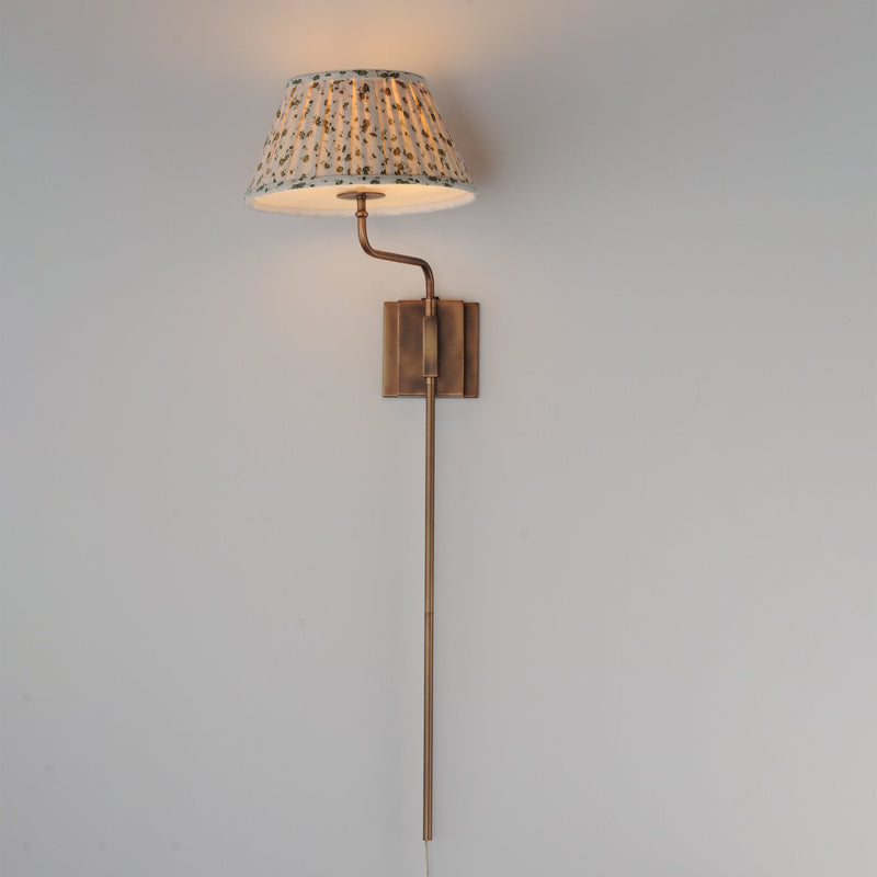 Dunbridge 1 Light Wall Sconce in Weathered Brass