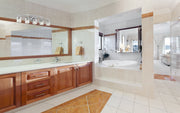 Zaid 5 Light 40" Vanity in Chrome in a room setting