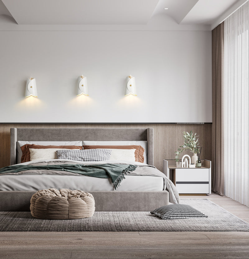 Salone 1 Light 7" Wall Sconce in Matte White in a room setting