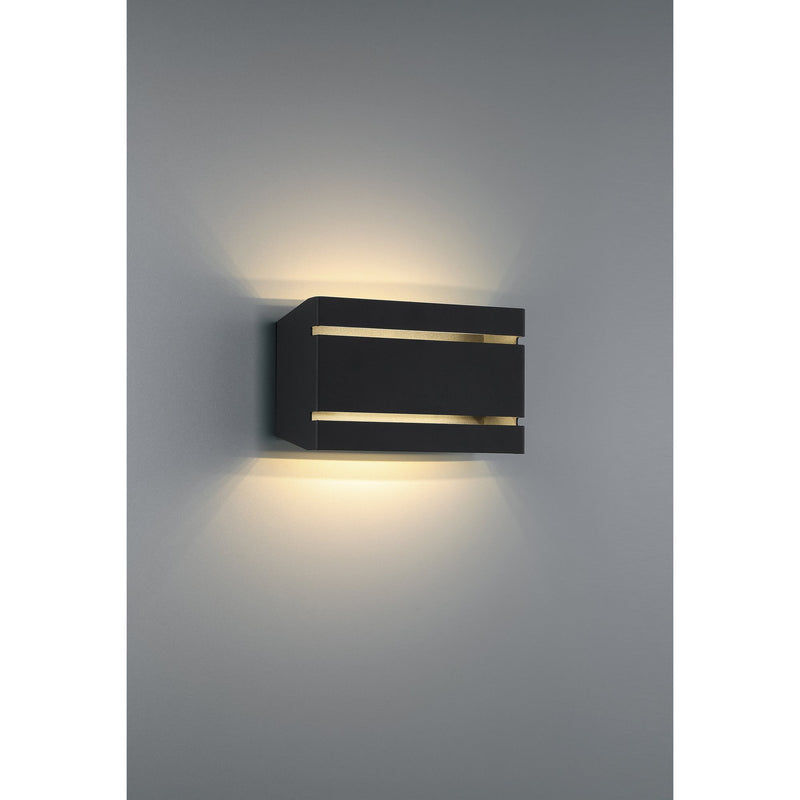 La Vida Horizontal LED Outdoor Wall Sconce in Black