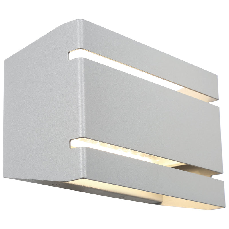La Vida Horizontal LED Outdoor Wall Sconce in Satin