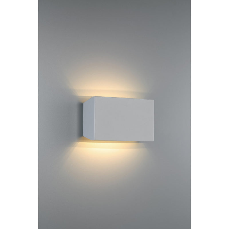 Amora Wide LED Outdoor Wall Sconce in Satin