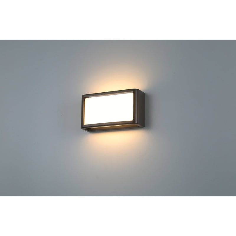 Malibu LED Outdoor Wall Sconce in Black