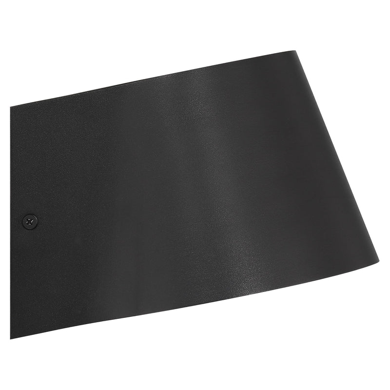 Ry LED Outdoor Wall Sconce in Black