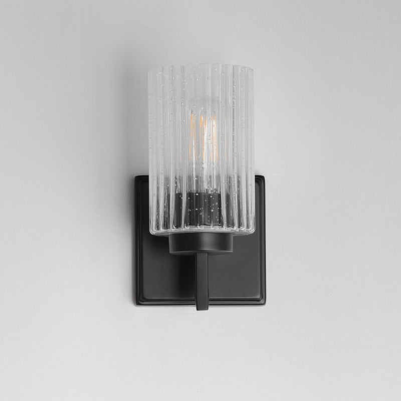 Rigata 1 Light Wall Sconce in Black
