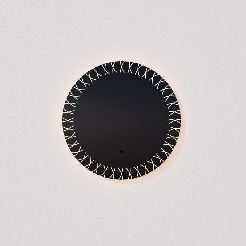 XO 30" Round Lighted Mirror in Standard