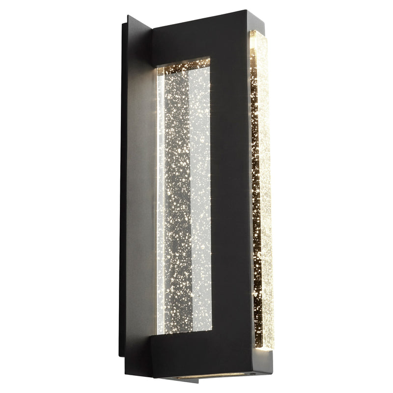 Taurus 18" LED Outdoor Wall Sconce in Black