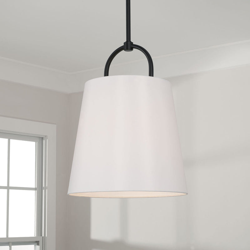 Brody Medium Pendant in Matte Black