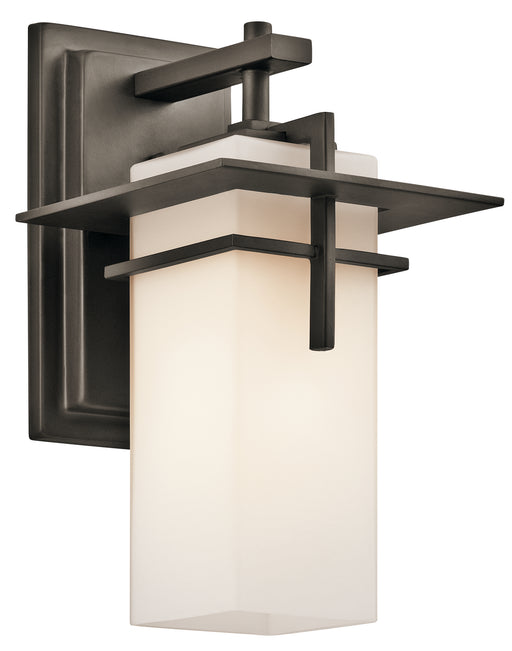 Caterham Indoor/Outdoor Wall 1-Light in Olde Bronze