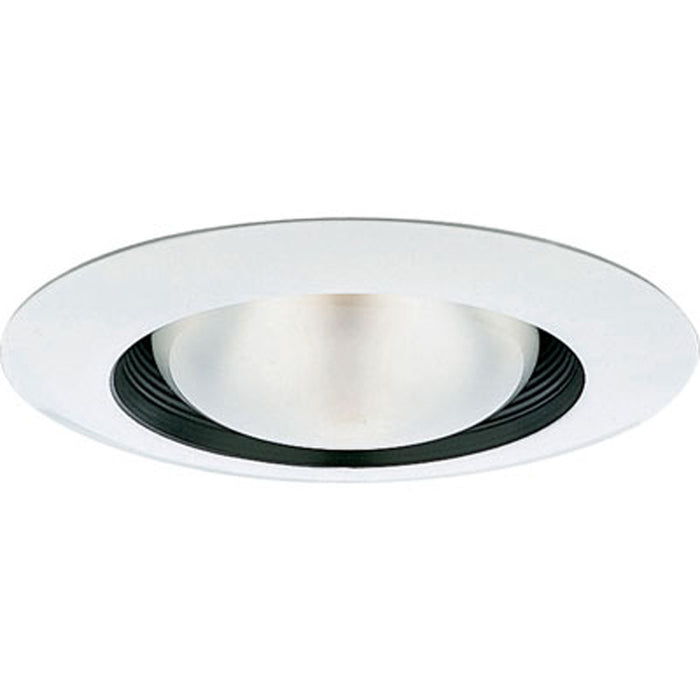 Step Baffle Trim in Black