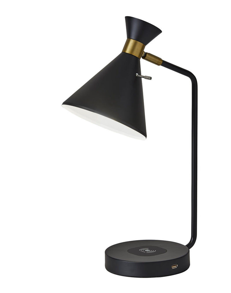 Maxine Desk Lamp in Matte Black W. Antique Brass