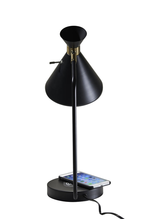 Maxine Desk Lamp in Matte Black W. Antique Brass