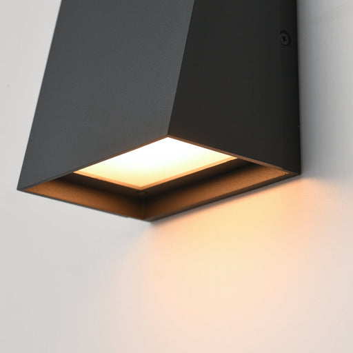 Pathfinder Tall 5CCT LED Outdoor Wall Sconce in Architectural Bronze