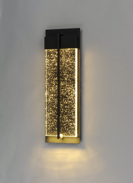 Cascade 21" LED Outdoor Wall Sconce in Black