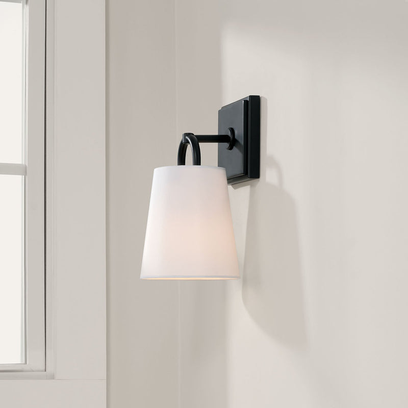 Brody Wall Sconce in Matte Black
