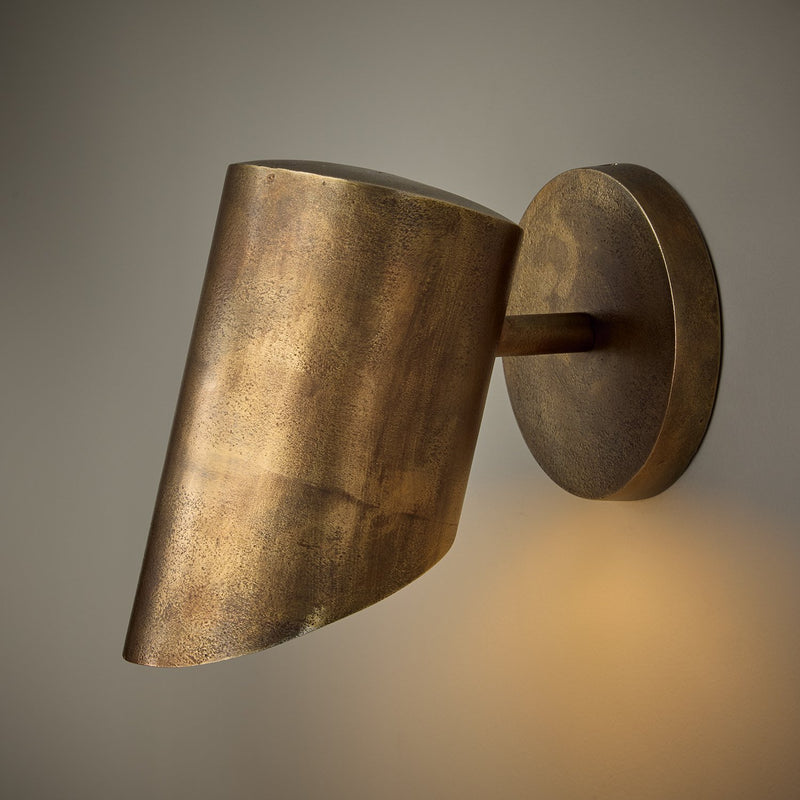 Casa Small Wall Sconce in Oxidized Brass