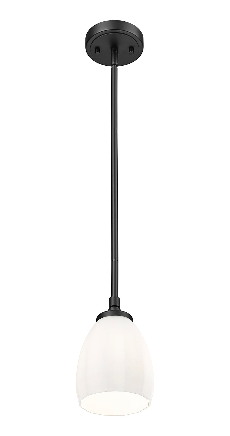Oren 1 Light 5.5" Pendant in Matte Black