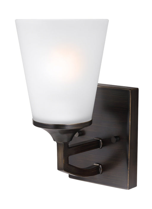 Hanford Bath Sconce in Bronze