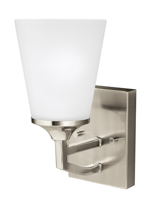 Hanford Bath Sconce in Brushed Nickel
