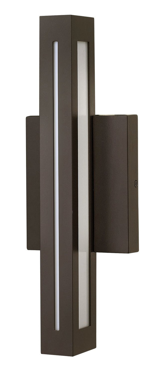 Vue Medium Outdoor Wall Sconce in Bronze