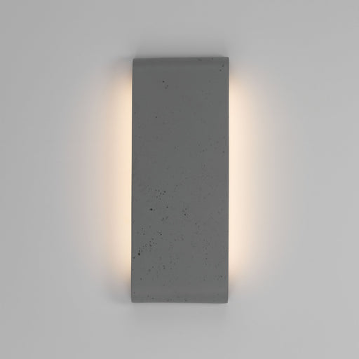 Stela 16" Outdoor Wall Sconce in Gray Travertine