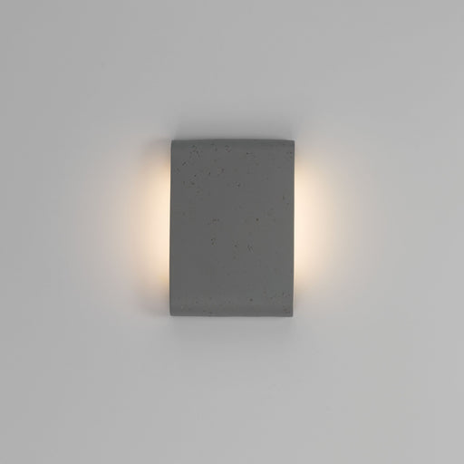 Stela 9" Outdoor Wall Sconce in Gray Travertine