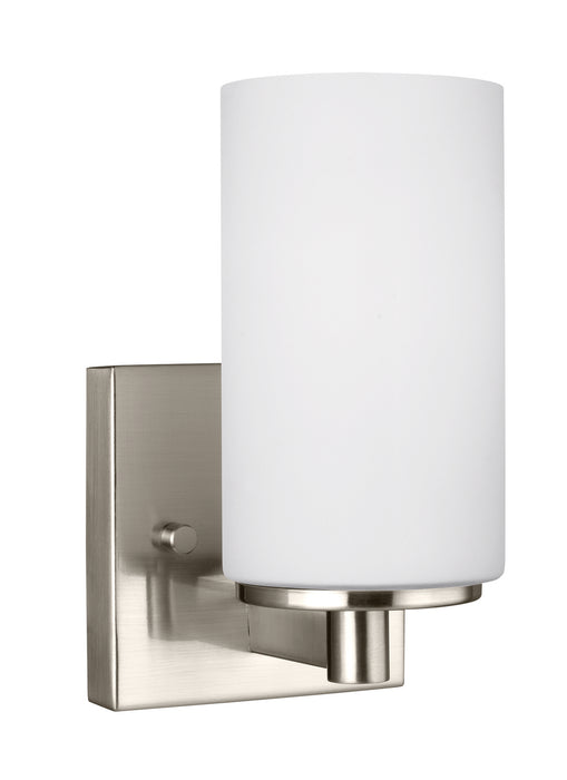 Hettinger One Light Wall / Bath Sconce in Brushed Nickel