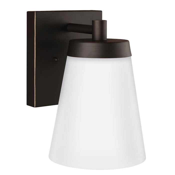 Renville Large 1-Light Outdoor Wall Lantern - Lamps Expo