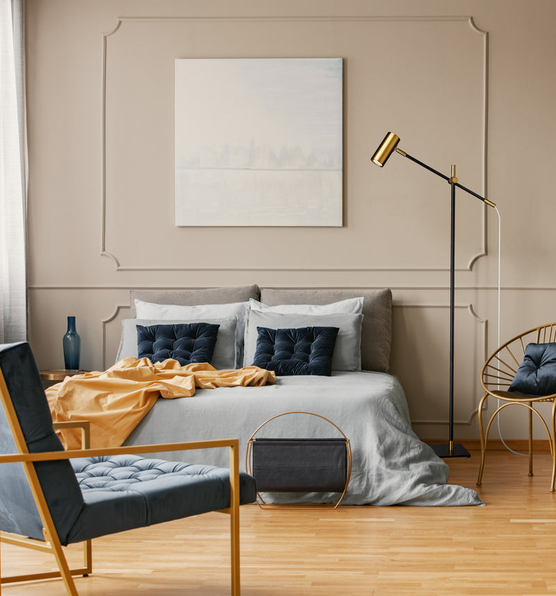 Calumet 1 Light 7" Floor Lamp in Matte Black + Olde Brass in a room setting